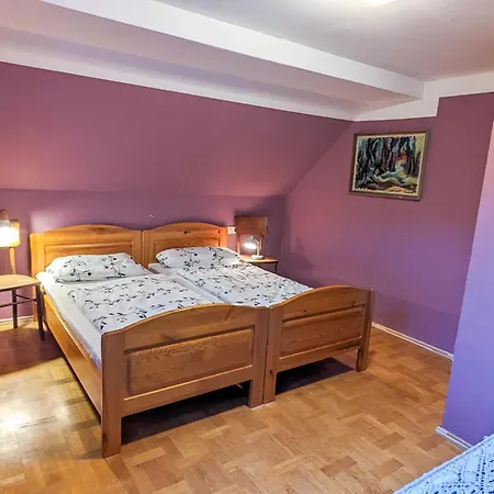 Urlaub Frueher Bei Oma - Alte Schule Nyaraló *