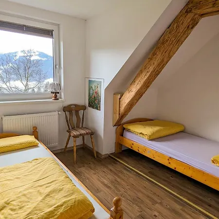 Urlaub Frueher Bei Oma - Alte Schule Nyaraló *