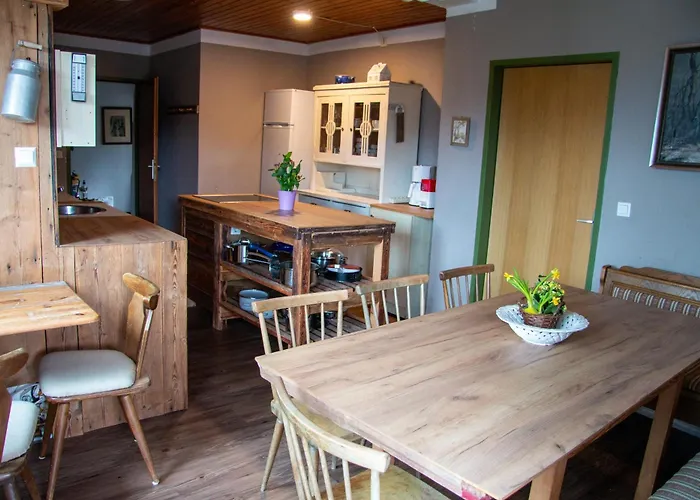 Urlaub Frueher Bei Oma - Alte Schule Nyaraló *