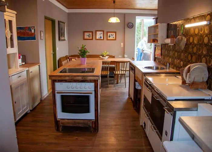 Nyaraló Urlaub Frueher Bei Oma - Alte Schule